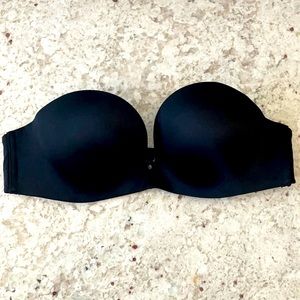 Victoria’s Secret Black Strapless Push Up Bra